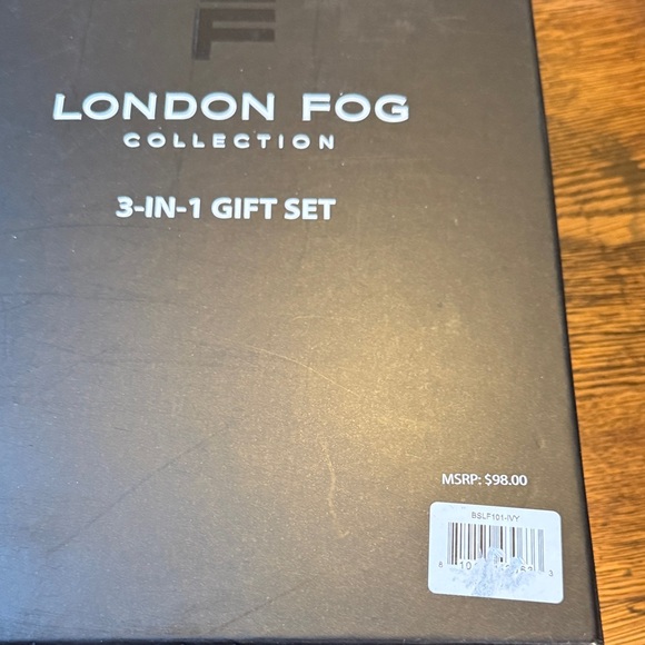 London Fog 3-in-1 Gift Set in Beige and Cream - Picture 2 of 2